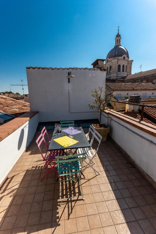 La Terrazza Apartment - Smart Holiday Mantua Exterior foto